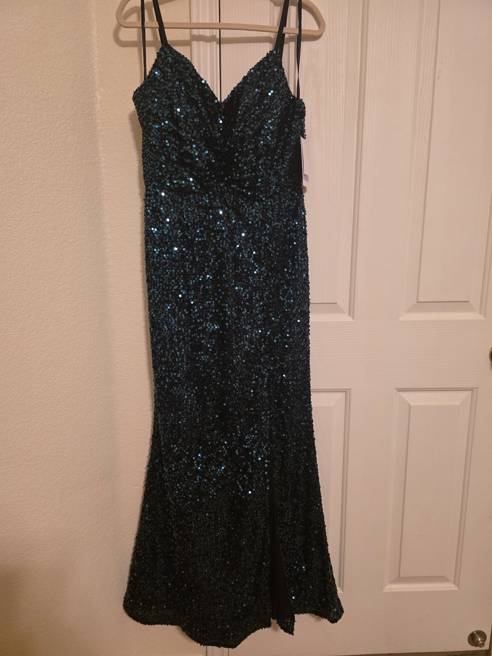 Violet Weekend Emerald Sequin Formal Maxi Dress – Size 11/12 (NWT)